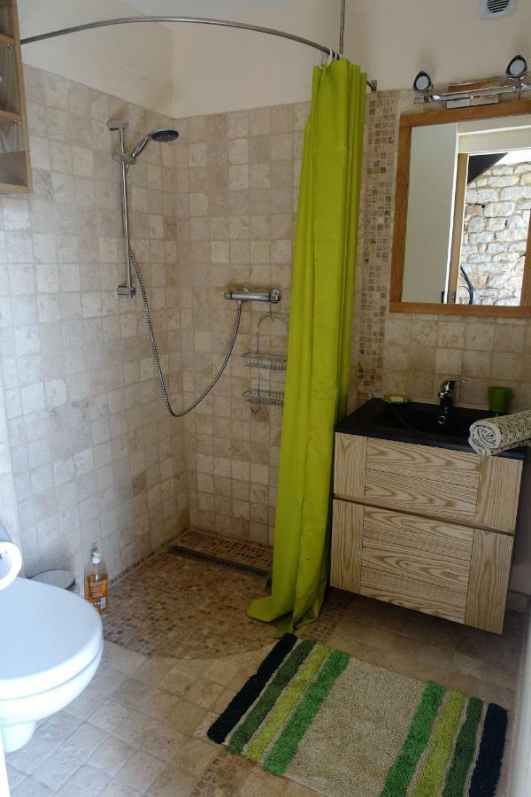 Gite Des Quatre Chemins La Vineuse Exterior foto